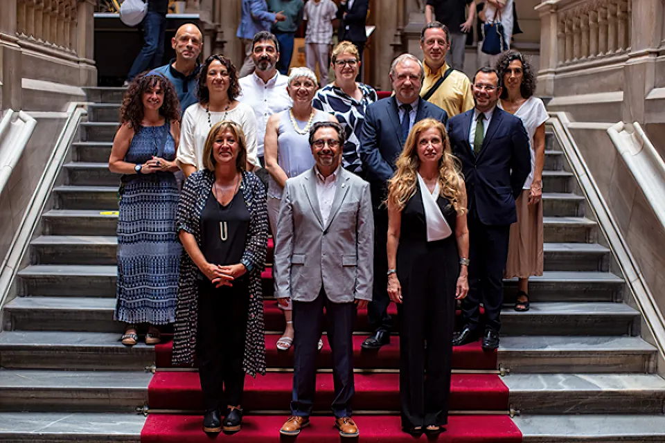 Creada una cátedra para mejorar la comunicación de la Administración